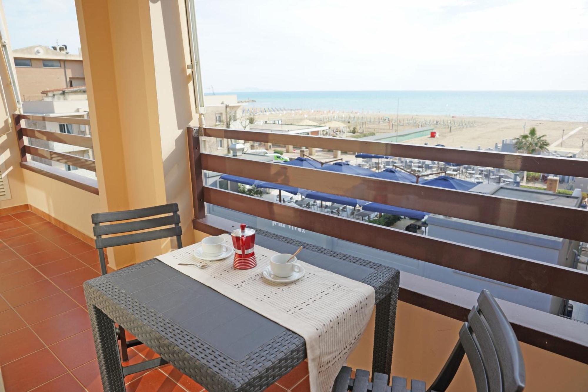 Residence La Rosa Di Nettuno Marina di Grosseto Exterior photo